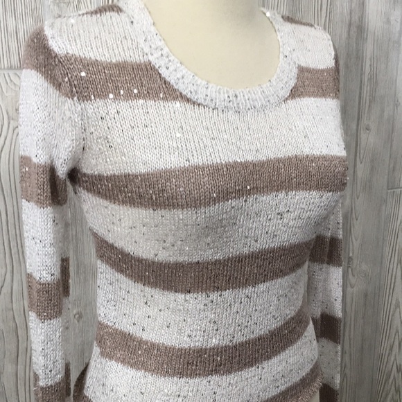 𝅺RUE21 Sequined Sweater Brown & White Striped size Small - Picture 4 of 9